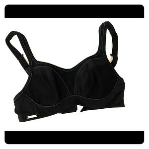 Chantelle sports bra, like new